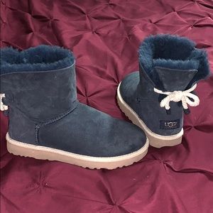 Women’s Navy Blue Uggs